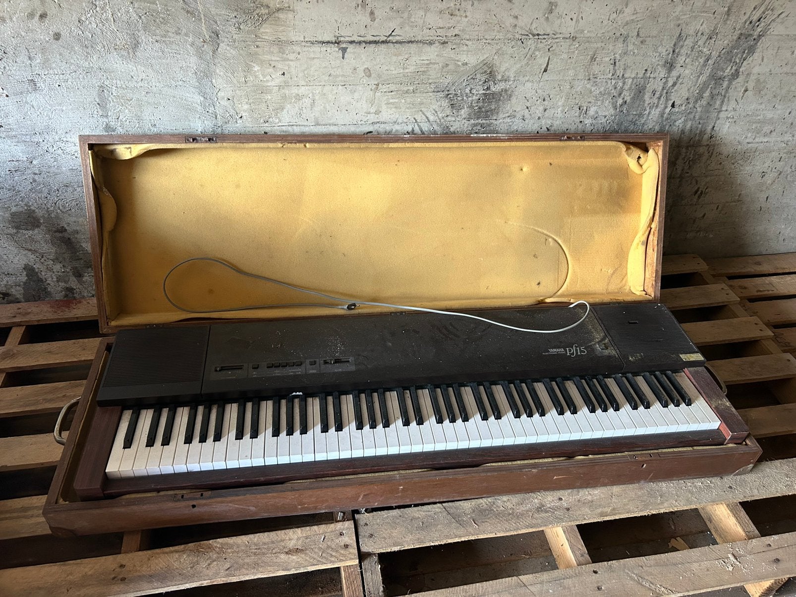 Vintage Yamaha PF15 Electronic Piano, Ophalen, Gebruikt, Zwart