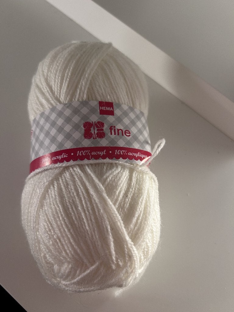 Hema Fine Acryl Garen - Wit (50g)  Nieuw bolletje, Ophalen of Verzenden, Nieuw, Breien of Haken, Wol of Garen