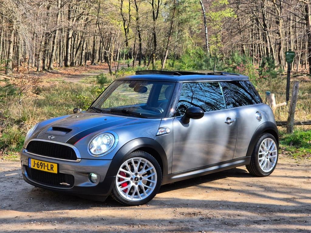 Mini 1.6 John Cooper Works 211 PK, Auto's, Mini, Voorwielaandrijving, Zwart, 4 stoelen, 49 €/maand
