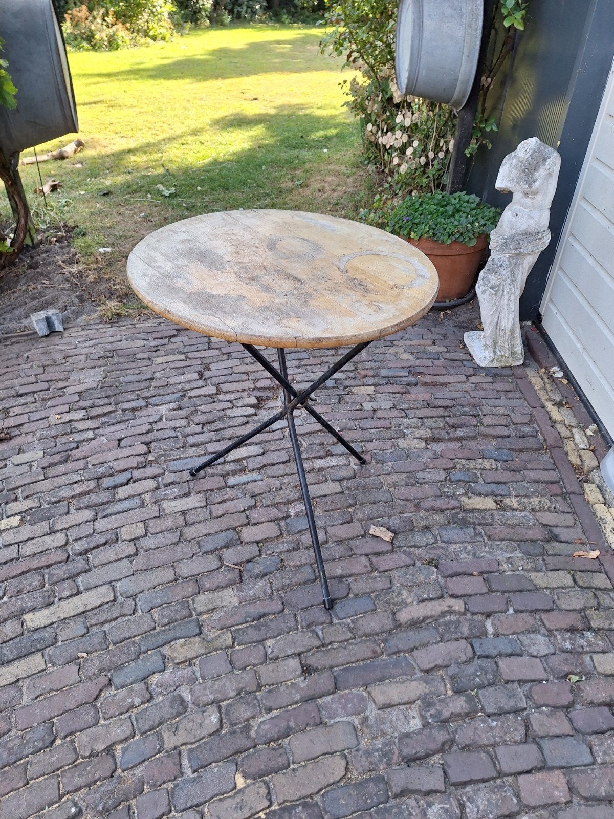 Bistro tafel. Opknapper!, Ophalen, Gebruikt