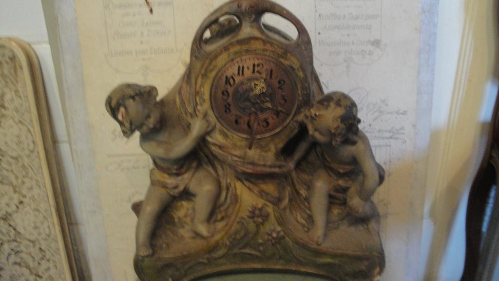 jugdenstil klok met engeltjes, Ophalen of Verzenden
