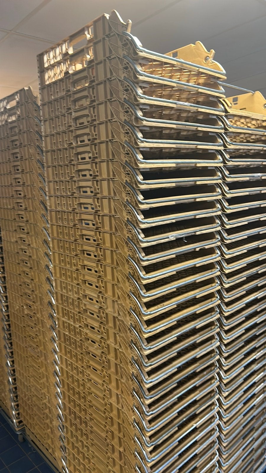 Broban broodkratten  stapel kratten, Doe-het-zelf en Verbouw, Kratten en Dozen, Gebruikt, 40 tot 60 cm, Opvouwbaar, 50 tot 75 cm