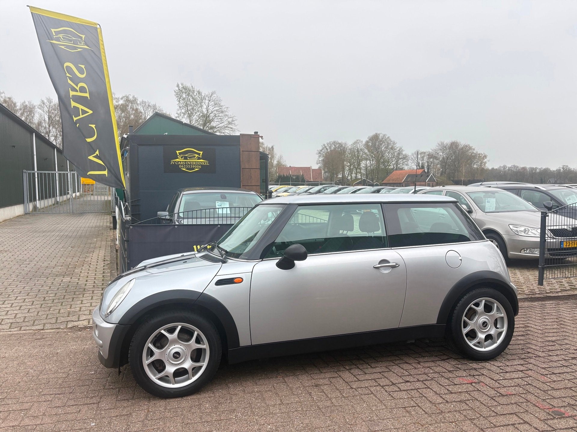 Mini Mini 1.6 One AIRCO,ELEKT PAKKETBOORDCOMPUTER,SPORTVELGE, Voorwielaandrijving, 15 km/l, Gebruikt, 4 cilinders