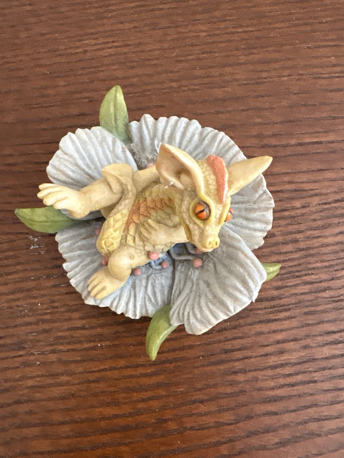 Enchantica Draakje op bloem - Vintage fantasy beeldje, Verzamelen, Ophalen of Verzenden, Gebruikt