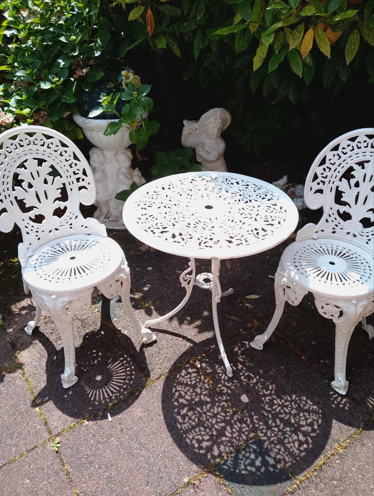 Antieke gietijzeren tuinset - 2 stoelen en tafel, Tuin en Terras, Tuinsets en Loungesets, 2 zitplaatsen, Overige materialen, Gebruikt