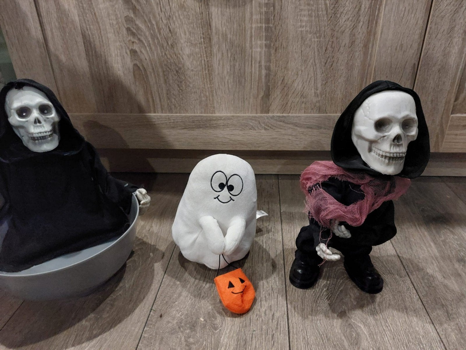 Halloween 3 leuke bewegende figuren., Ophalen of Verzenden, Zo goed als nieuw, Feestartikel, Halloween of Griezel