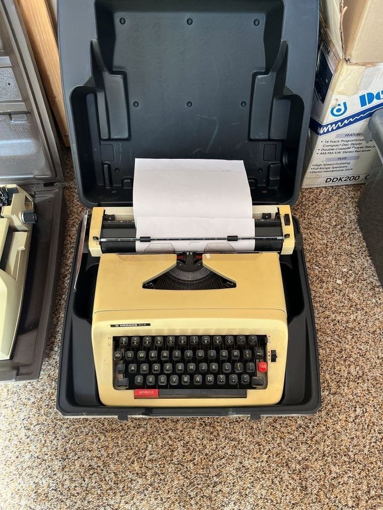 Vintage typemachine Hermes 305, Ophalen, Gebruikt