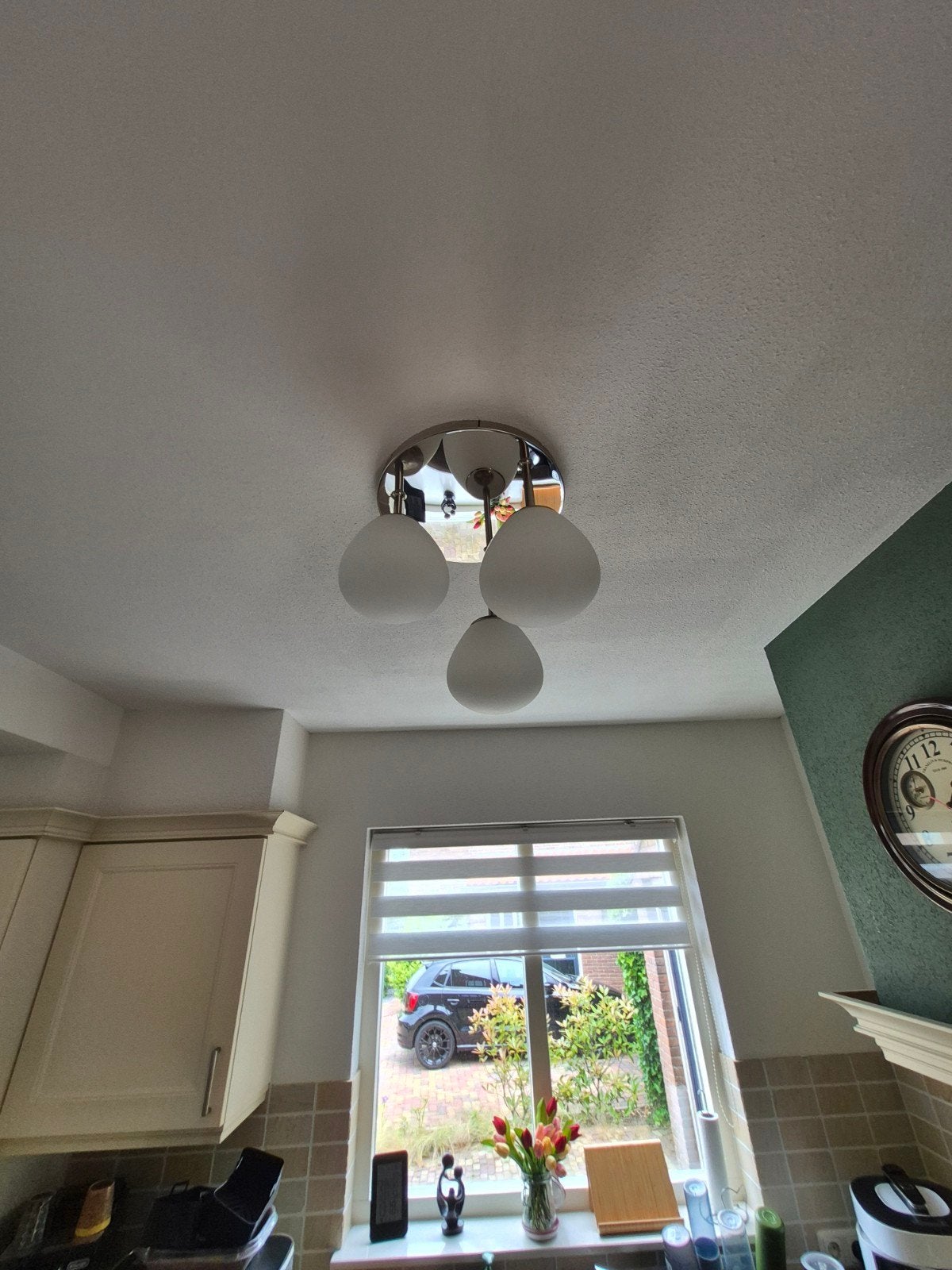 Moderne Plafondlamp met 3 Witte Glazen Bollen, Huis en Inrichting, Lampen | Plafondlampen, Ophalen, Modern, Zo goed als nieuw