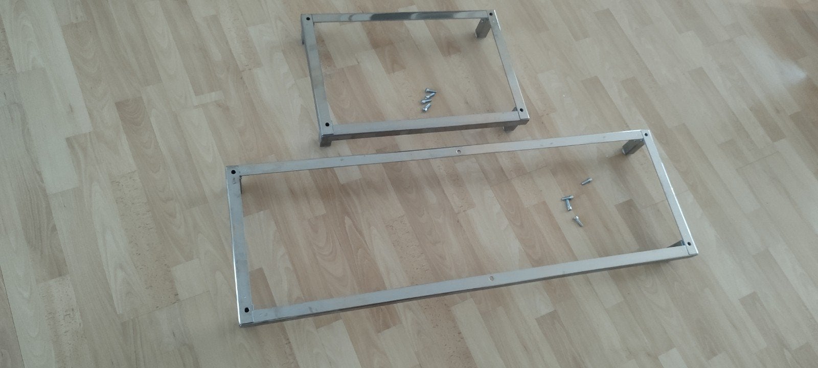 2 onderstel frames voor Ikea Besta kasten, Ophalen
