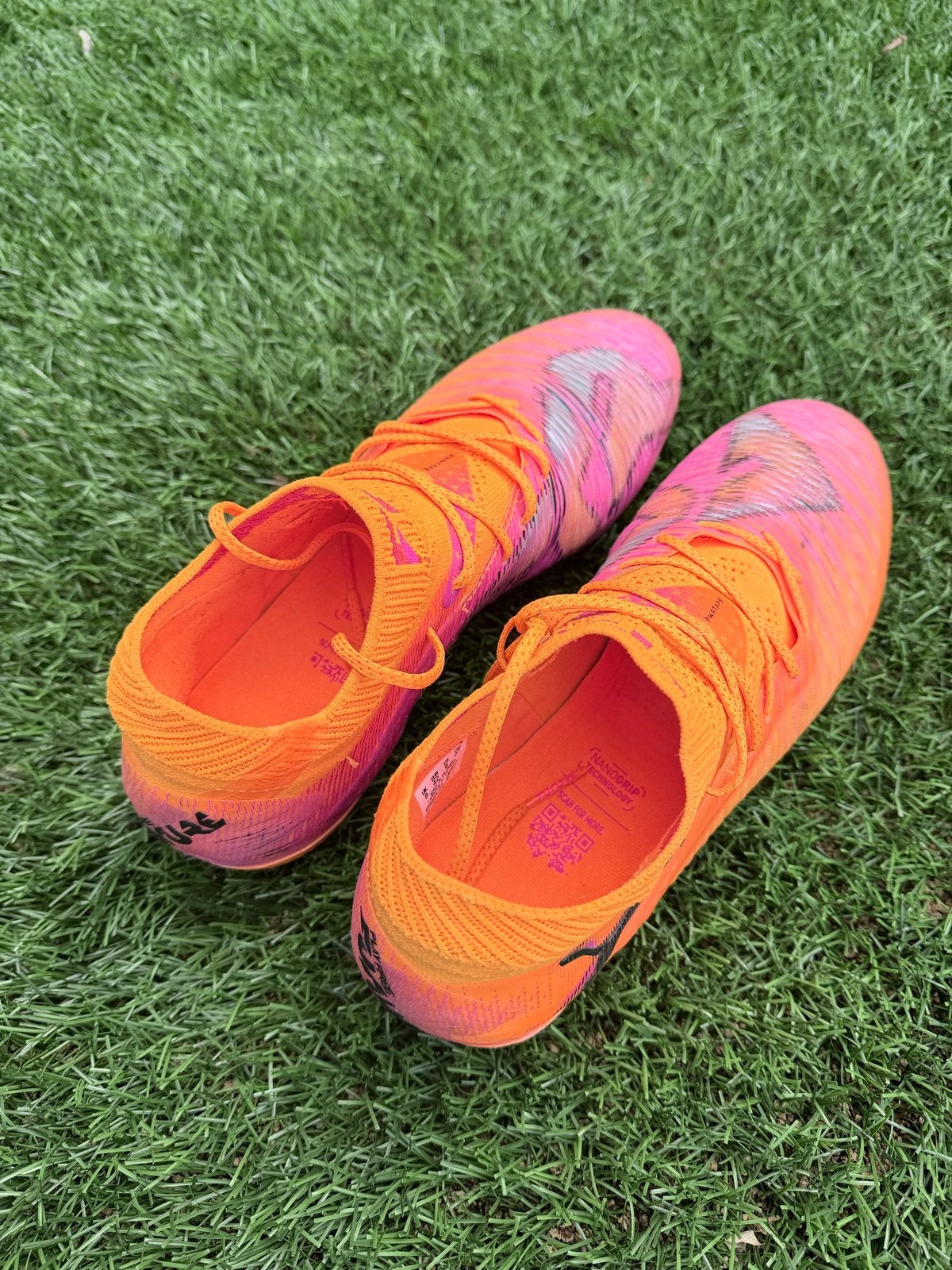 Puma Future Z 1.1 voetbalschoenen - Oranje/Roze 42 maat, Sport en Fitness, Voetbal, Ophalen, Schoenen, Maat M, Zo goed als nieuw