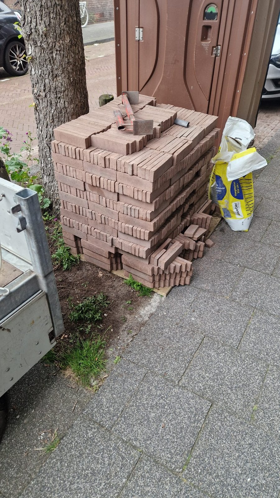 Steenstrips strekken en hoeken, Ophalen, Nieuw, Bakstenen