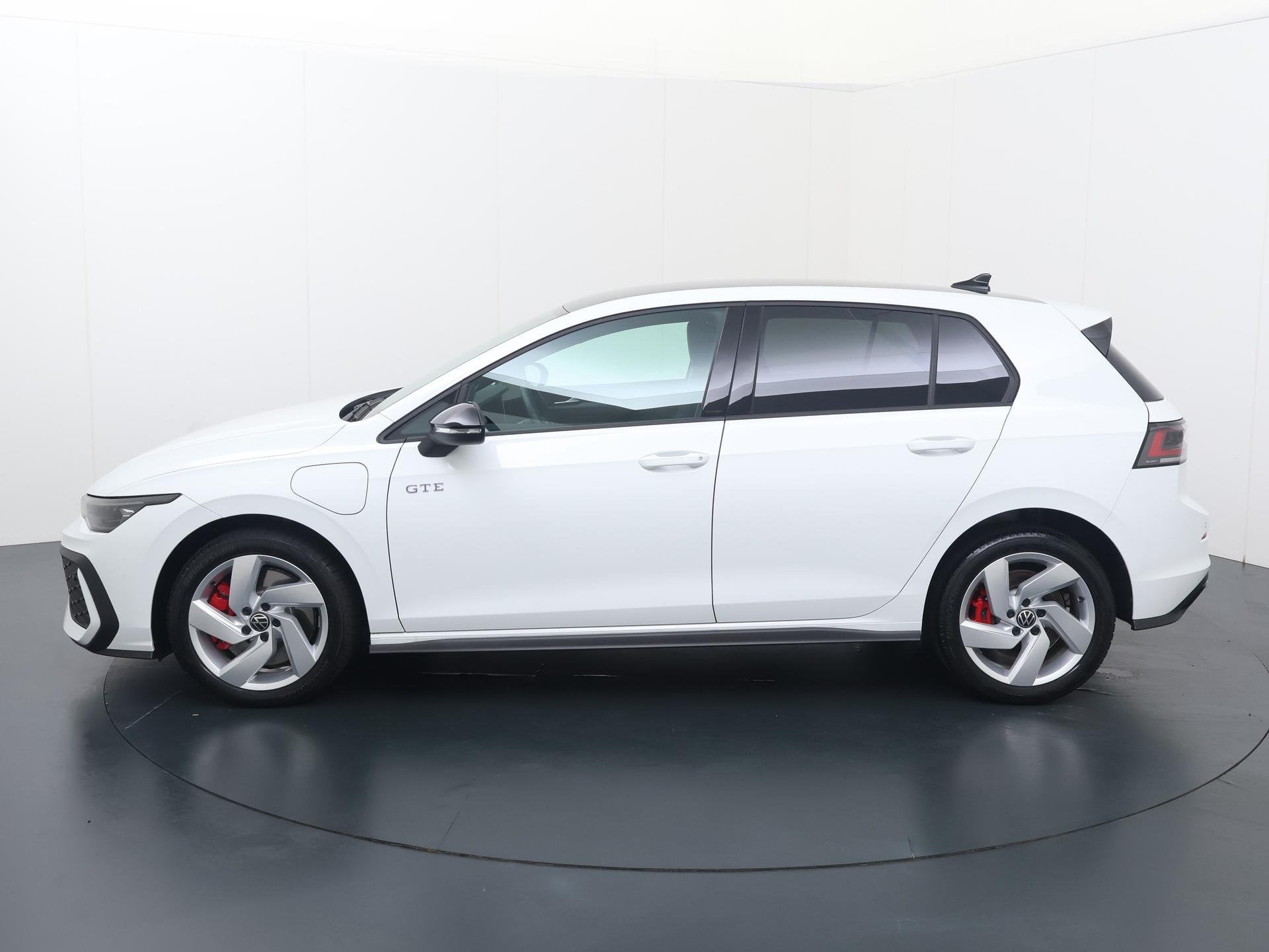 Volkswagen Golf 1.5 eHybrid GTE | 272 PK | Adaptive Cruise C, Auto's, 12 maanden, Stof, 150 min, Plug-in hybride