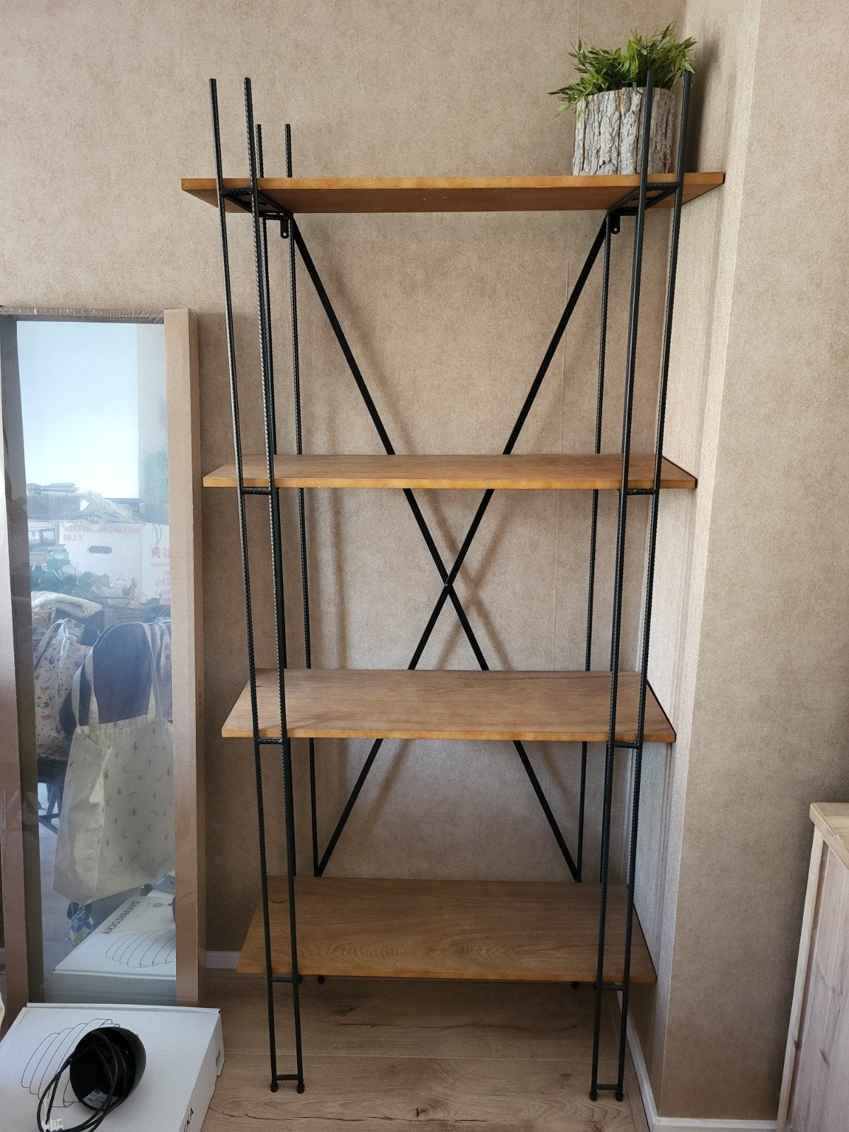 Industriële Boekenkast met Houten Planken en Metalen Frame, Met plank(en), Gebruikt, 50 tot 100 cm, 25 tot 50 cm