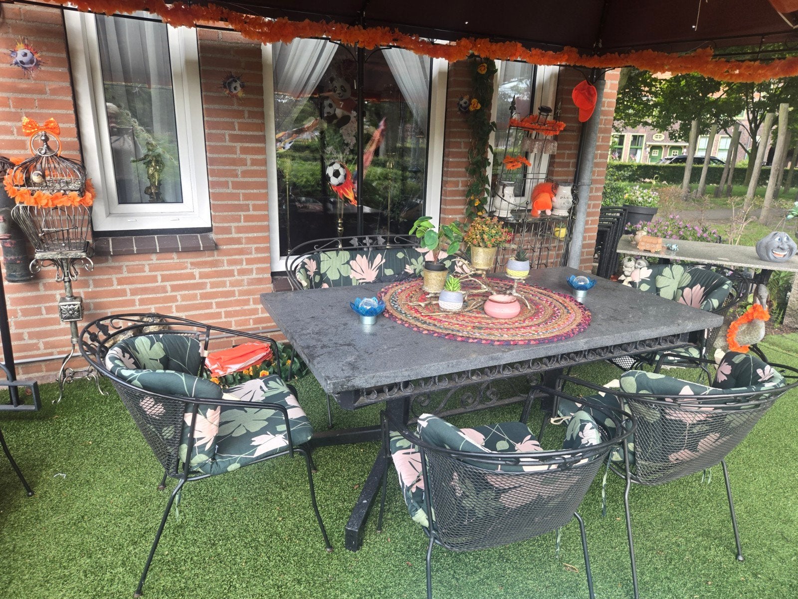 Zwarte metalen tuinset met 4 stoelen en tafel, Tuin en Terras, Tuinsets en Loungesets, Ophalen of Verzenden, Gebruikt, Overige materialen