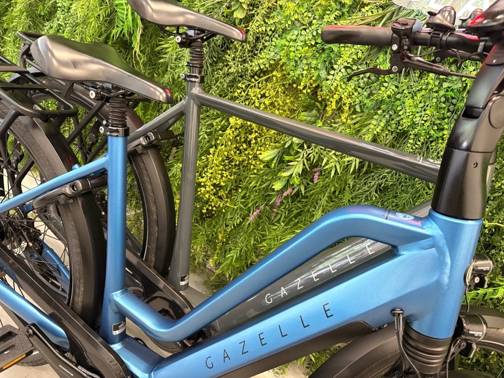 Set Gazelle Chamonix C7 | Shimano Middenmotor | 500Wh | 53cm, Wilhelminaweg 8, 6951 BP Dieren (NL), Info@gazelle.nl, Ophalen of Verzenden