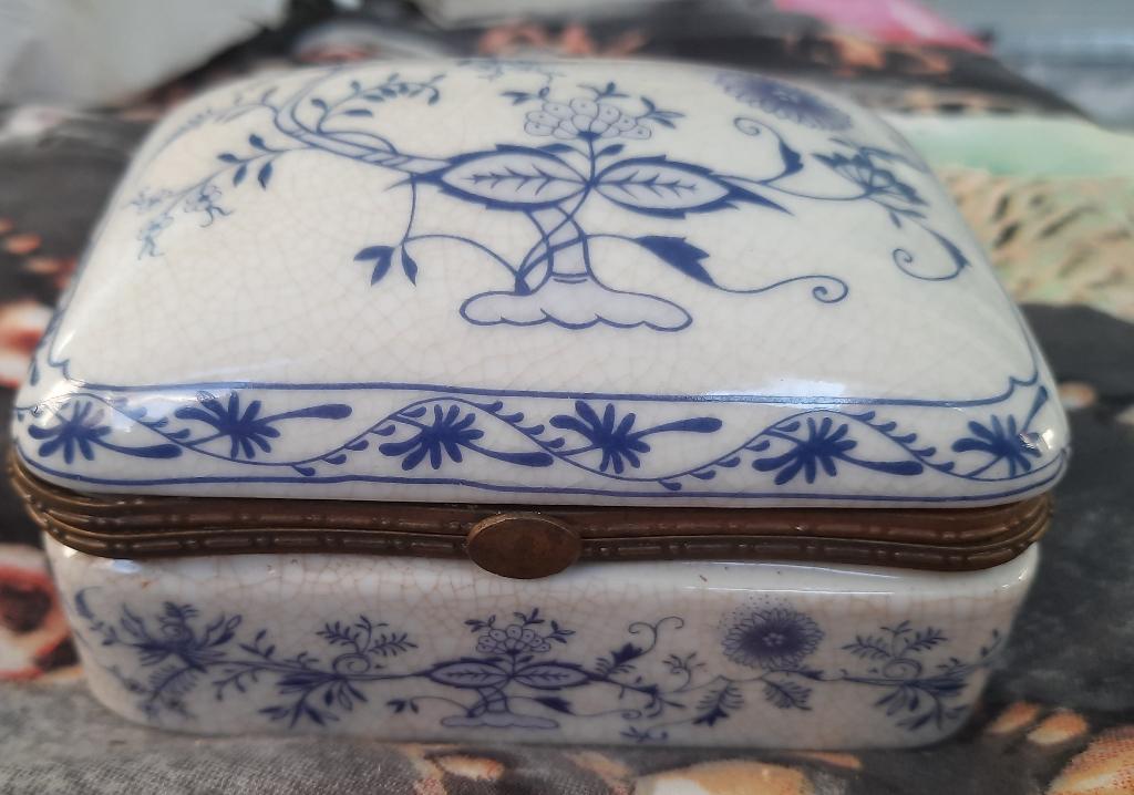 Antiek porseleinen Zwiebelmuster doosje met deksel #2, Antiek en Kunst, Antiek | Porselein, Ophalen of Verzenden