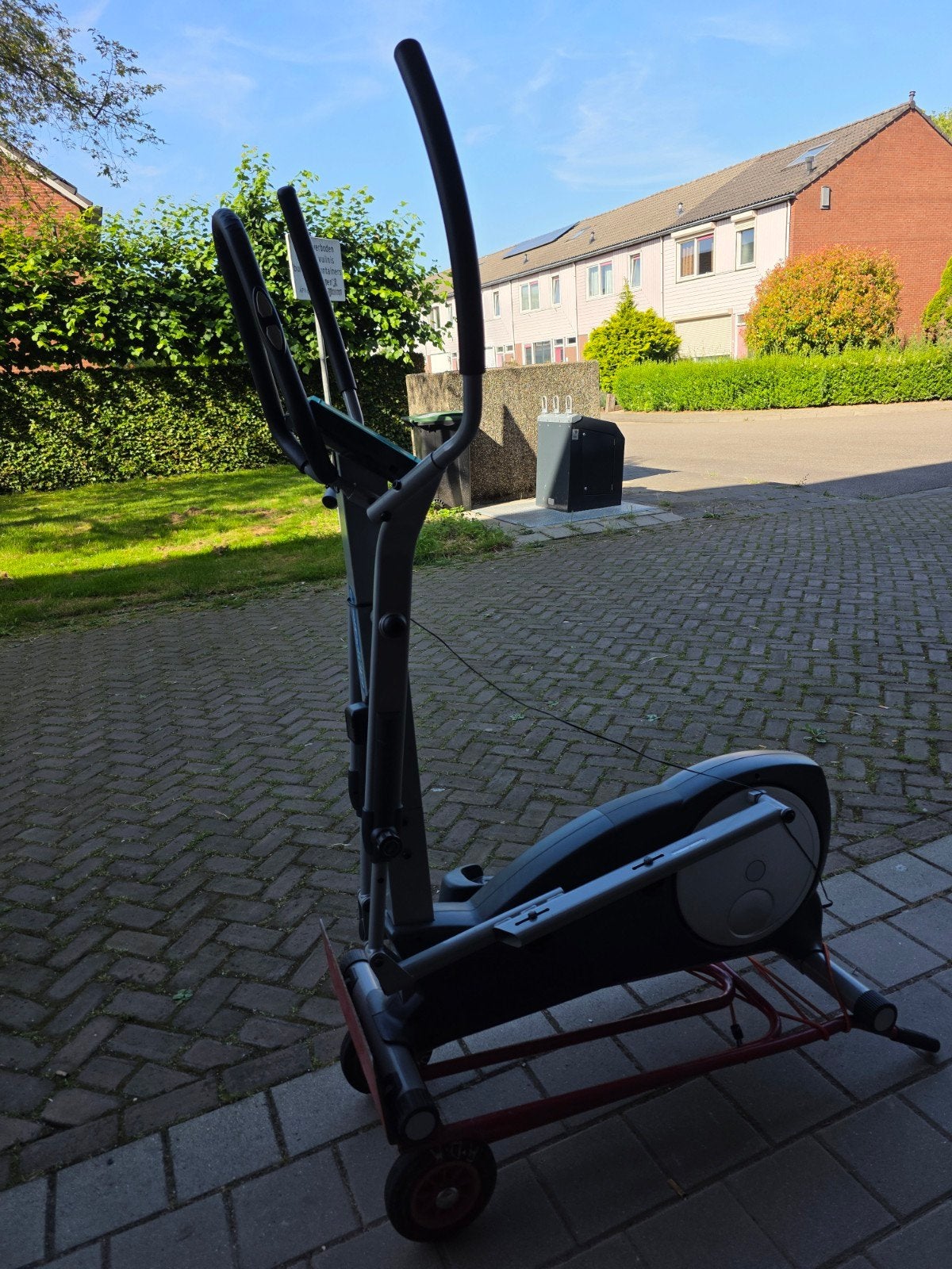 Hometrainer met gebruiksporen - Ophalen Zevenaar/Alkmaar, Ophalen of Verzenden, Gebruikt, Hometrainer