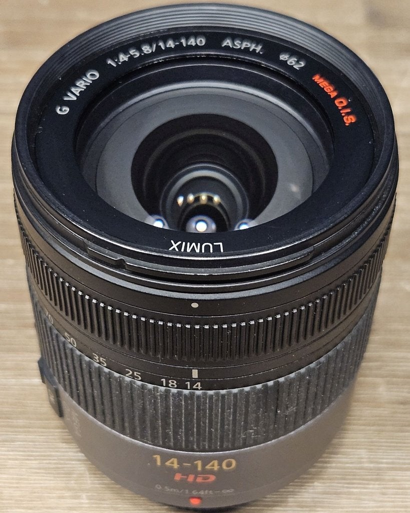 Panasonic Lumix MFT 14-140mm met 10x zoombereik, Gebruikt, Micro Four Thirds, Ophalen of Verzenden, Standaardlens