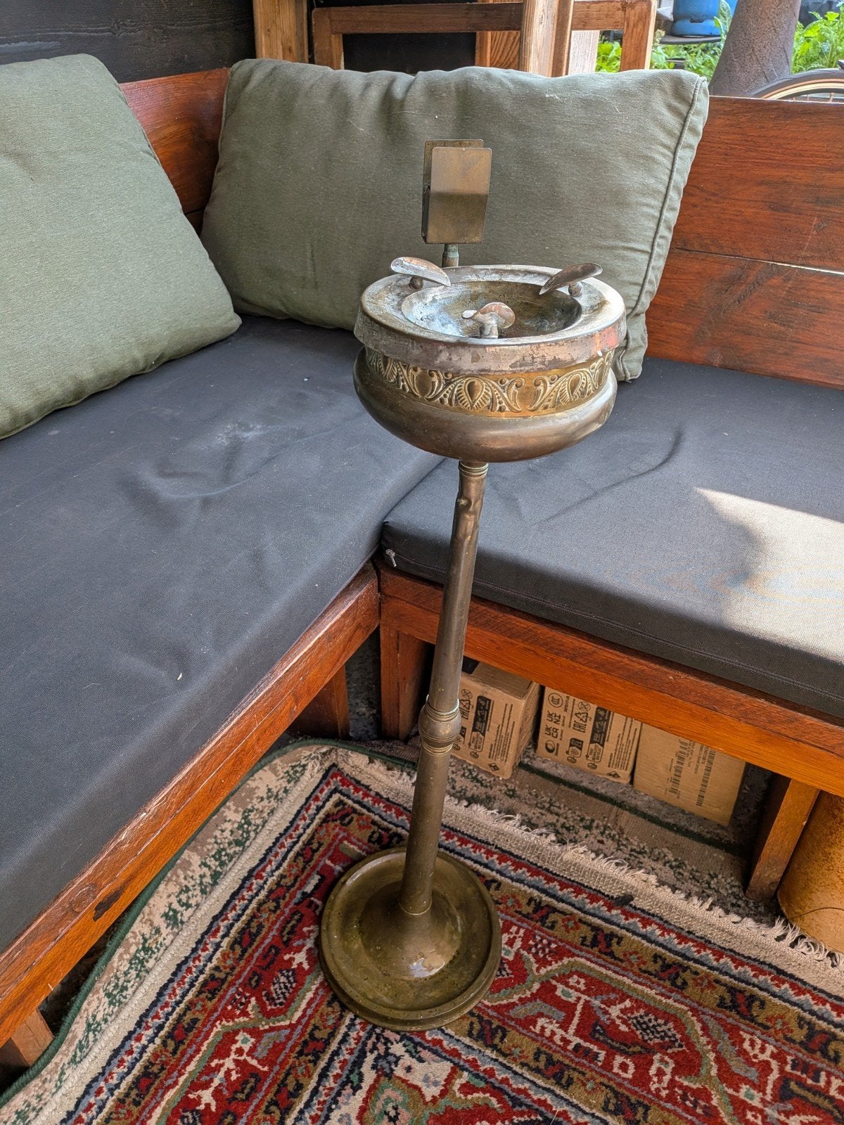 Antieke messing staande asbak met luciferhouder – Vintage

B, Ophalen, Koper