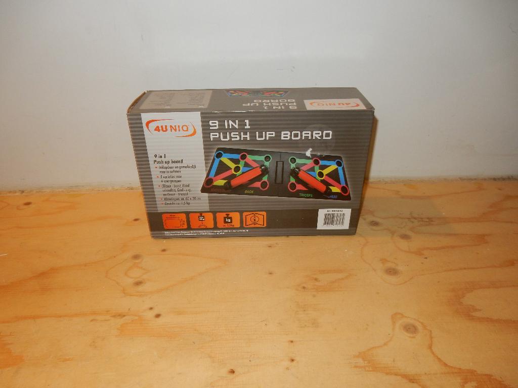 4U NiQ 9 in 1 push up board in doos, Sport en Fitness, Ophalen of Verzenden, Zo goed als nieuw, Buik, Push-up steun