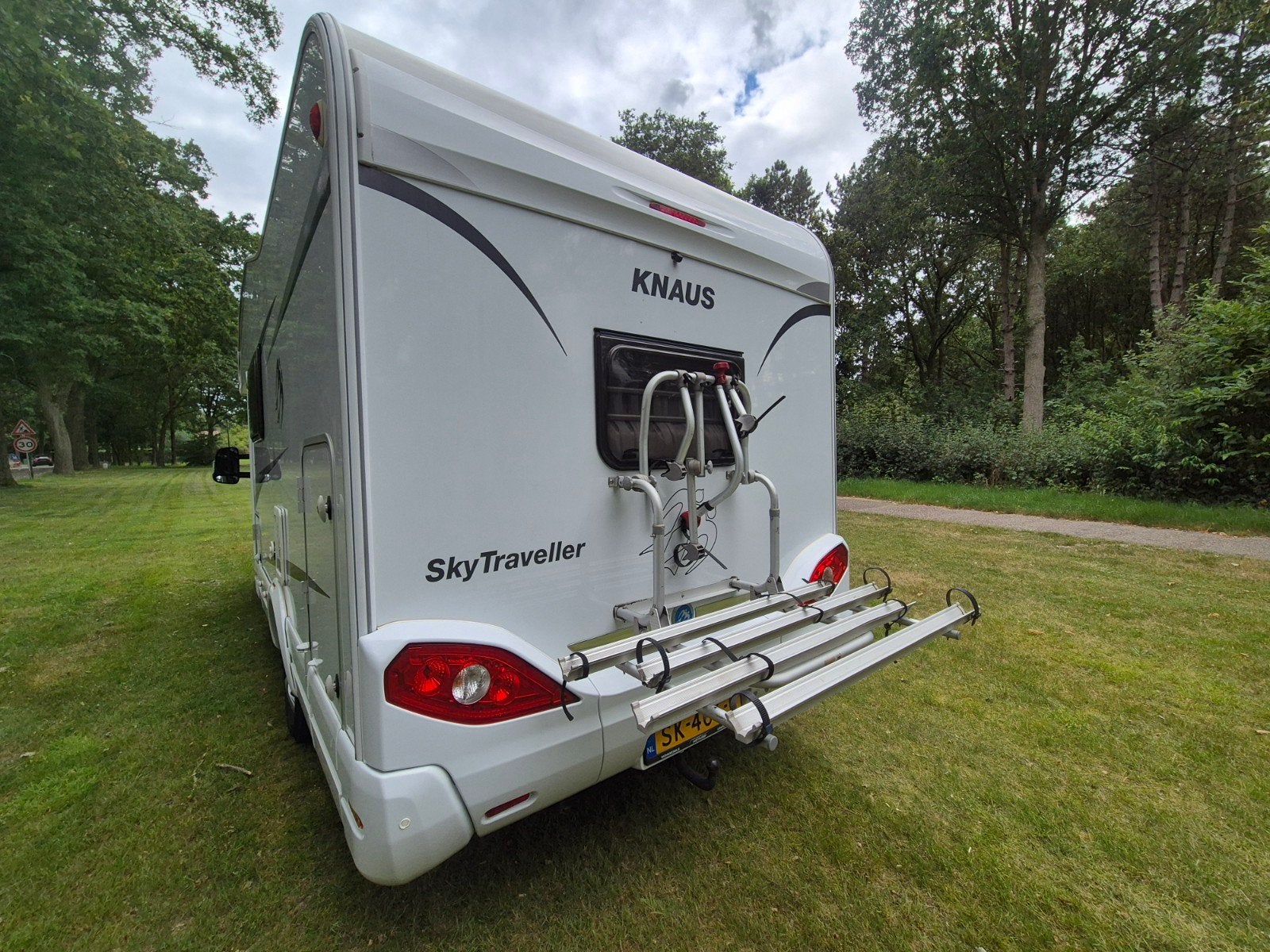 Caravans And Camping Knaus