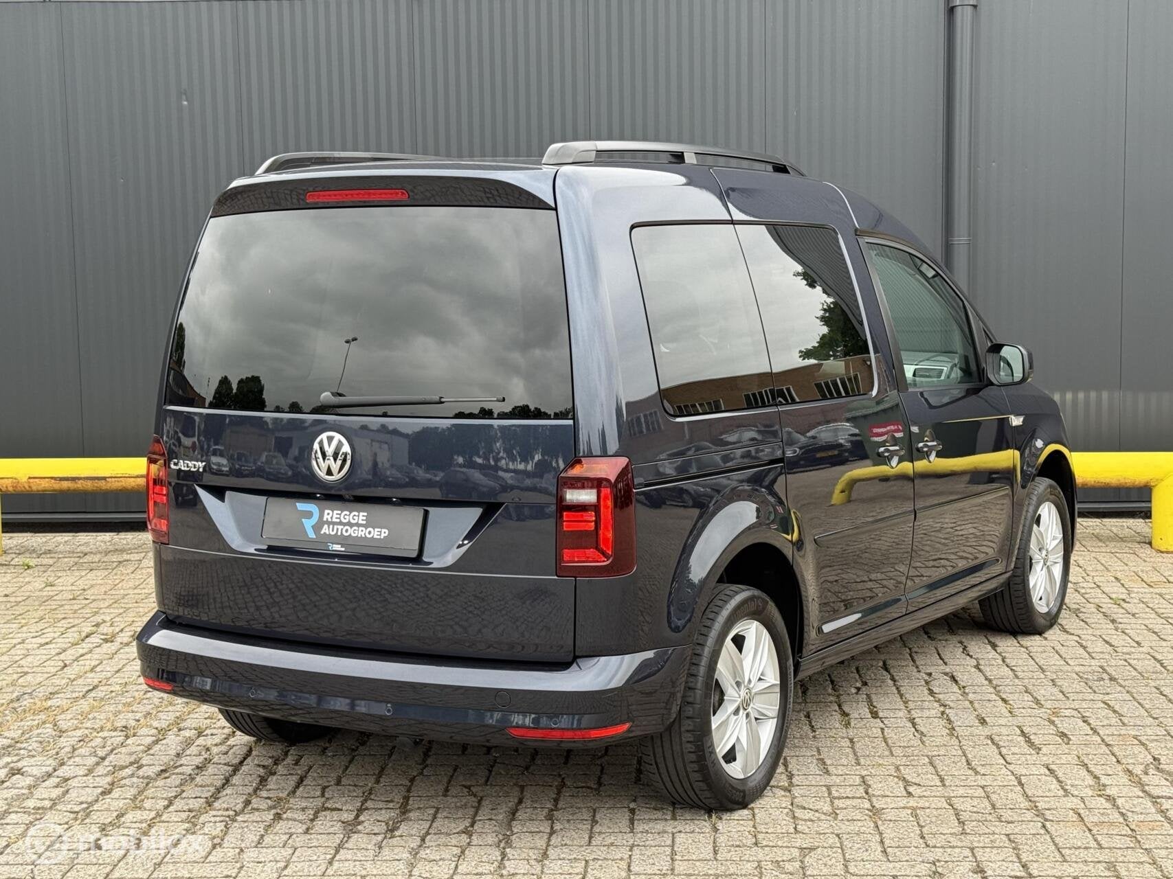 Volkswagen Caddy Combi 1.4 TSI Highline XENON | CAMERA, Voorwielaandrijving, 125 pk, Gebruikt, Blauw