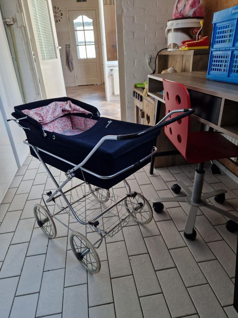Vintage poppenwagen - Blauw met roze bloemenprint, Ophalen of Verzenden, Gebruikt, Overige typen