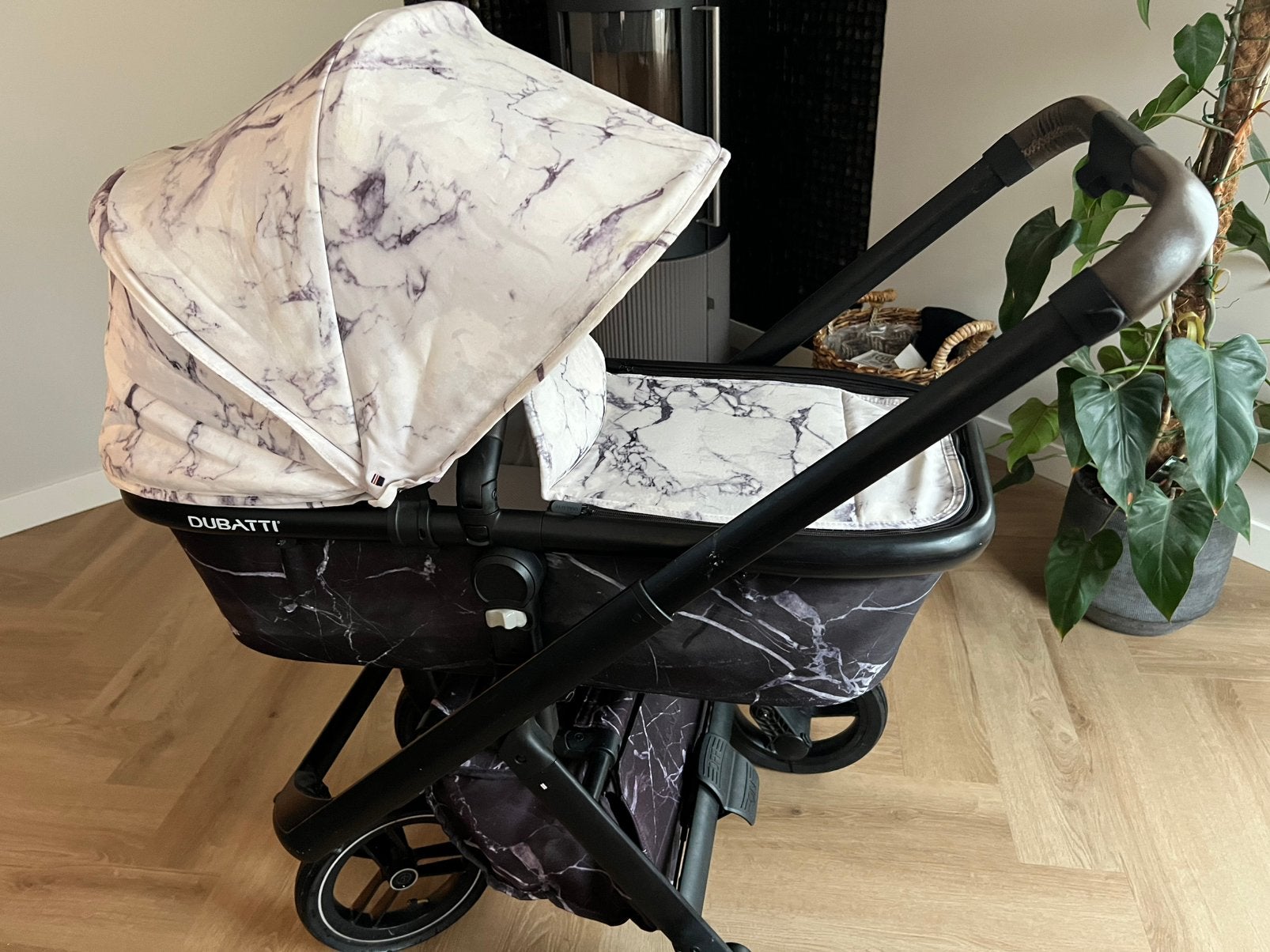 Dubatti one kinderwagen 3-in 1 limited edition marble, Kinderen en Baby's, Kinderwagens en Combinaties, Ophalen, Zo goed als nieuw