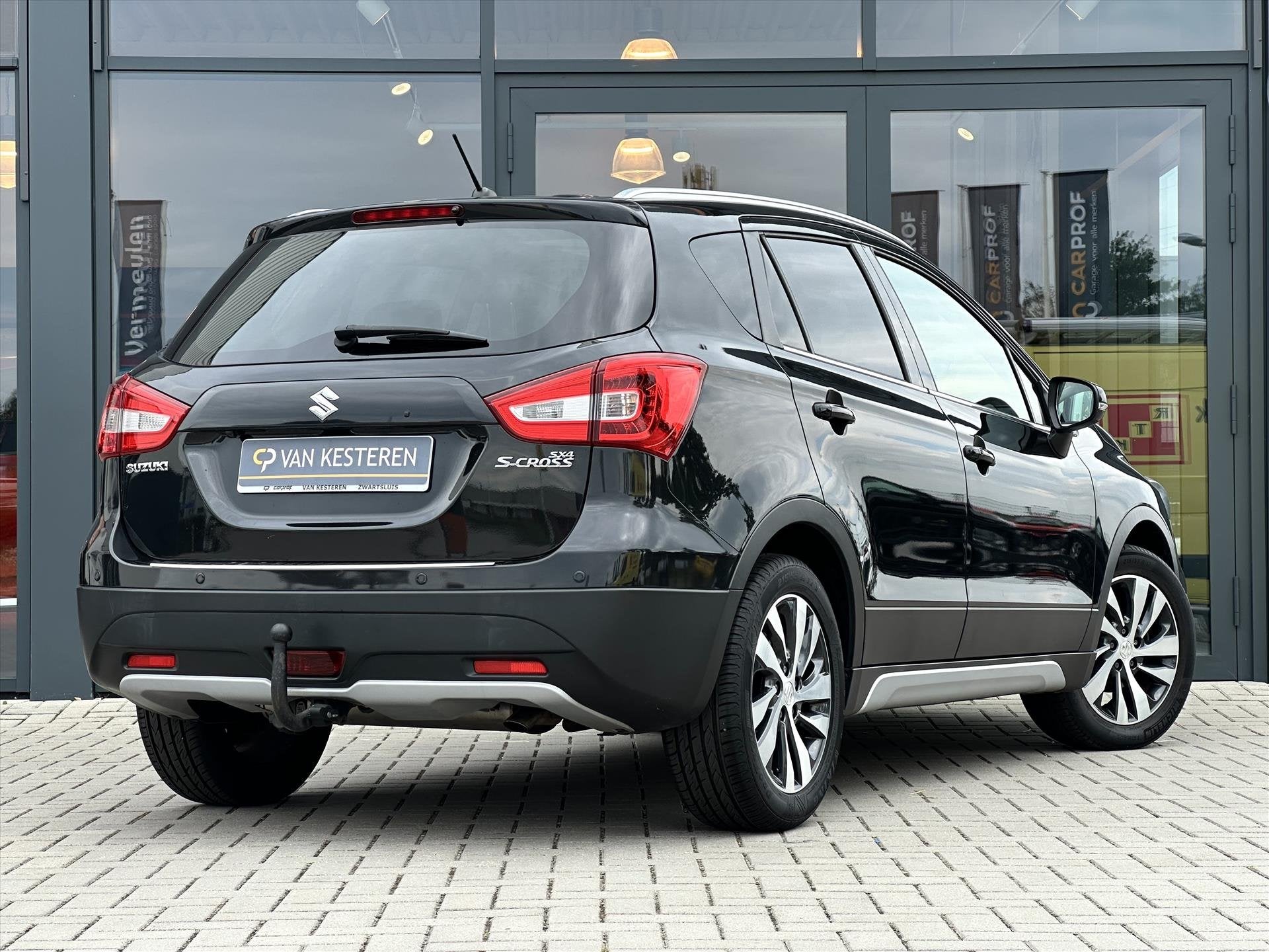 Suzuki S-Cross