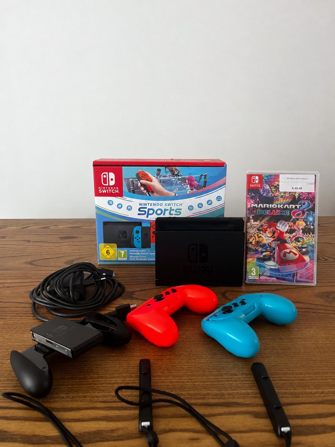 Nintendo Switch + Mario Kart 8 Deluxe + accessoires, Spelcomputers en Games, Ophalen, Zo goed als nieuw, Switch Original