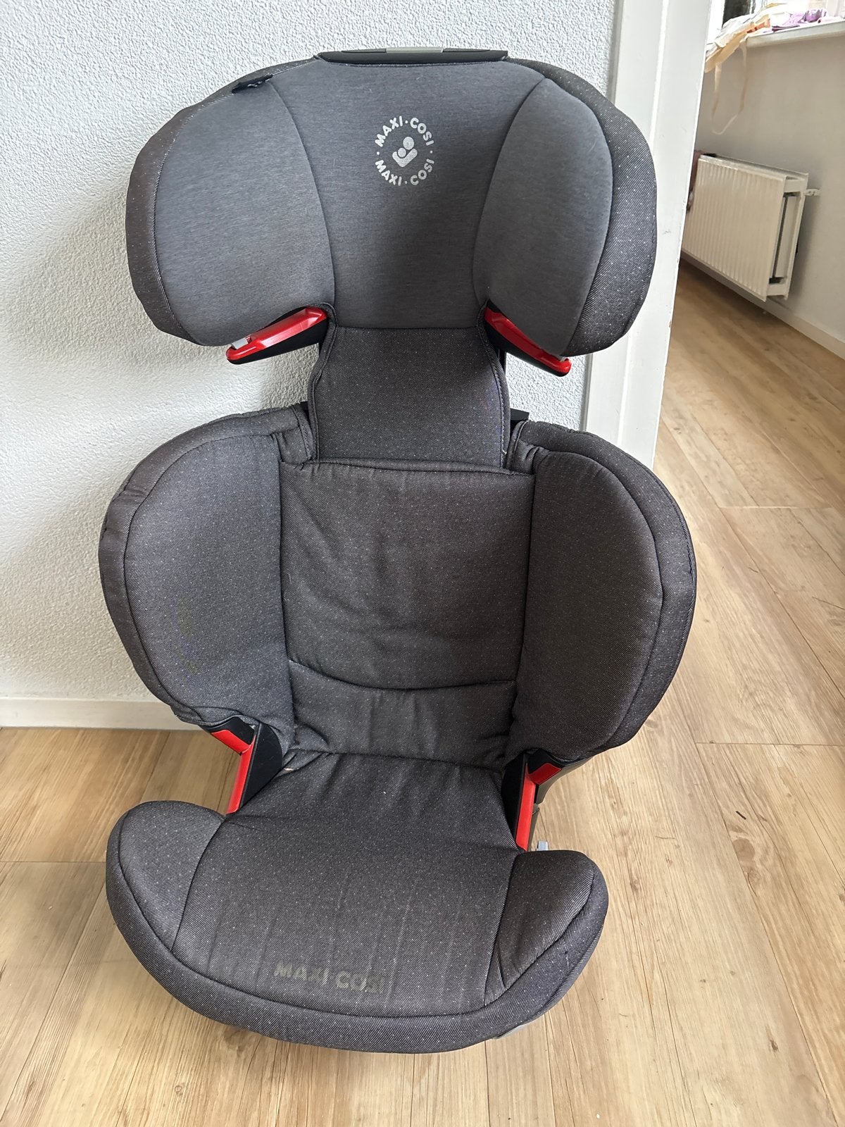 Nette Maxi-Cosi Rodifix, Ophalen, Verstelbare rugleuning, 9 t/m 36 kg, Maxi-Cosi
