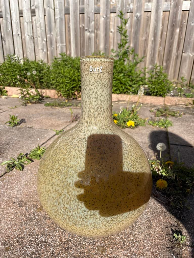 DutZ vaas - Glazen vaas - Mondgeblazen - Olijfgroen, Ophalen of Verzenden, Zo goed als nieuw, Groen, Glas