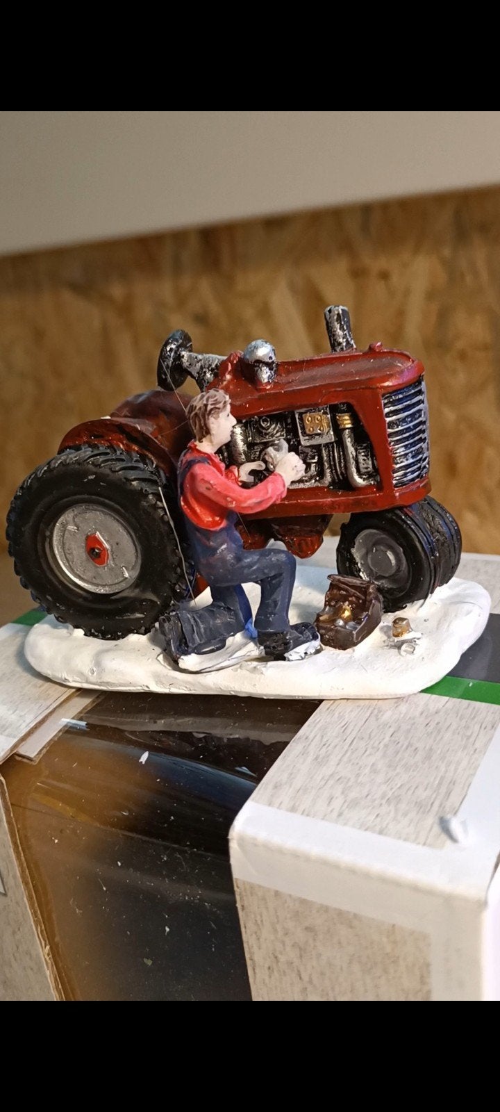 Intratuin "Man met tractor", Ophalen of Verzenden, Zo goed als nieuw
