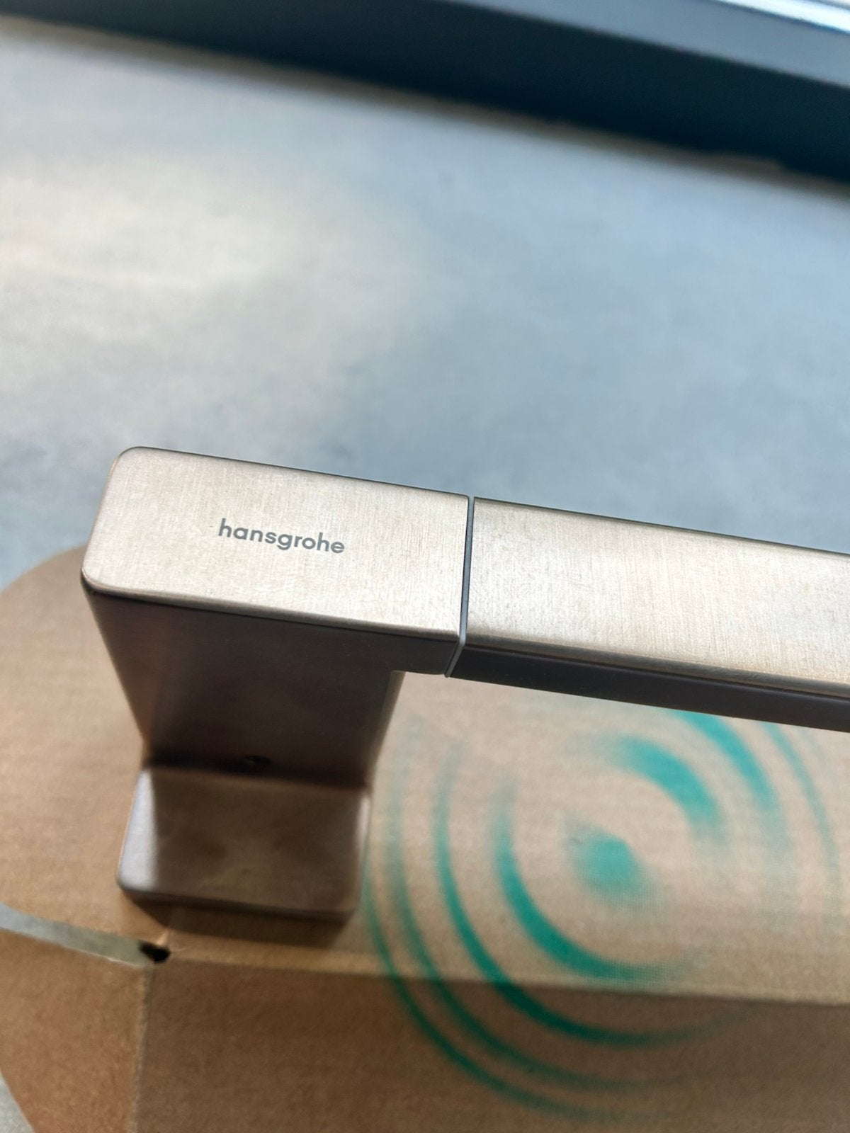 Hans Grohe  Douchedeur Greep Brushed Bronze – 41759140, Ophalen, Overige kleuren, Overige merken, Nieuw