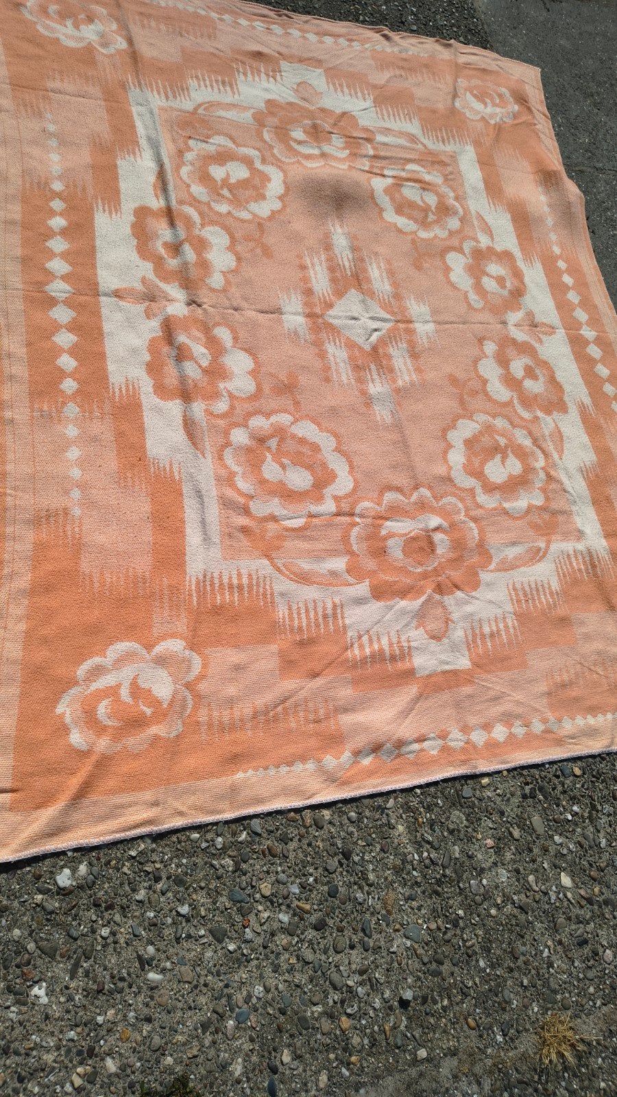 Wollen deken zalmroze met motief 180x225 cm, Huis en Inrichting, Slaapkamer | Beddengoed, Gebruikt, Ophalen of Verzenden, Deken of Dekbed
