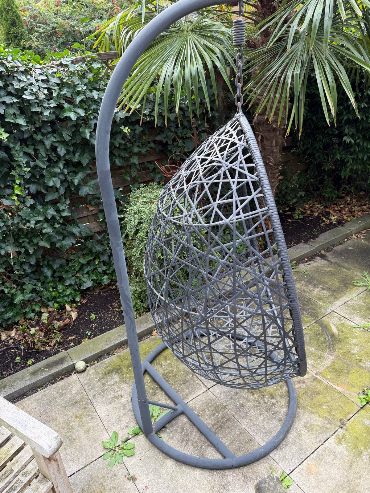 Hangstoel / Egg chair voor buiten - Grijs, Tuin en Terras, Ophalen of Verzenden, Gebruikt, Metaal