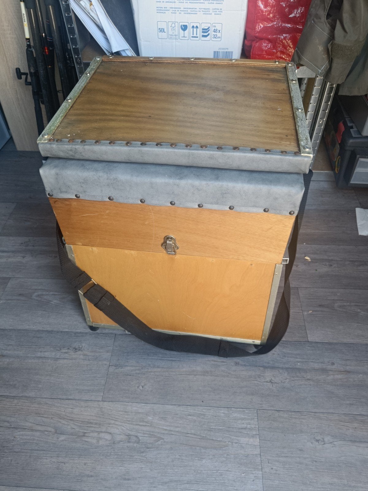 Vintage houten viskist met zitje en opbergruimte, Ophalen, Gebruikt, Overige typen