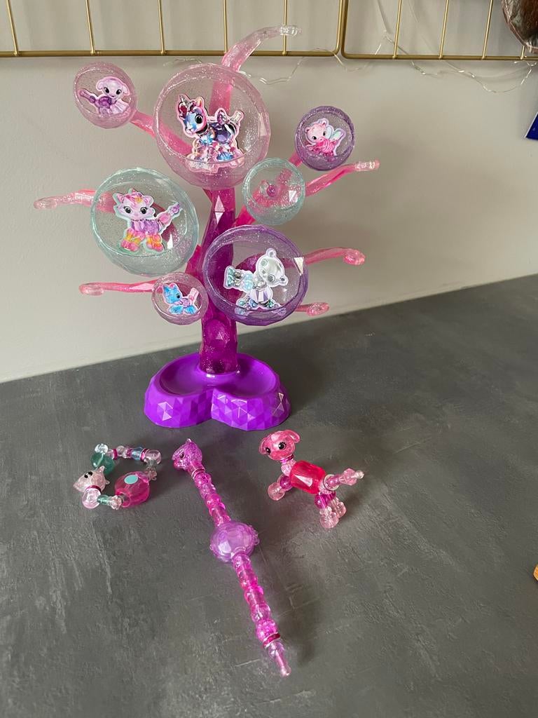 Twisty Pets boom met figuurtjes, Ophalen of Verzenden, Gebruikt, Meisje