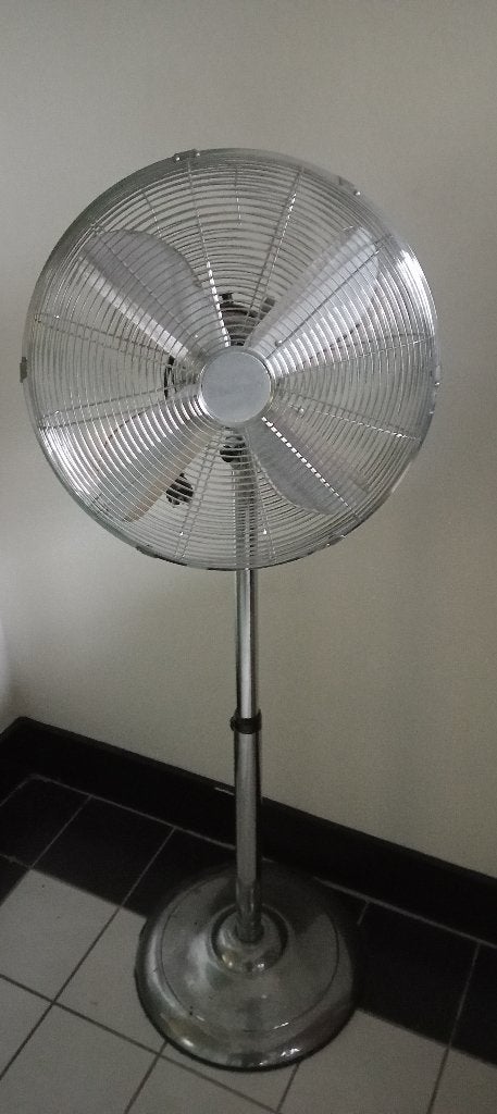 Bestron staande ventilator 50 W/230 V, Ø 45 cm, RVS te koop, Ophalen, Zo goed als nieuw, Statiefventilator