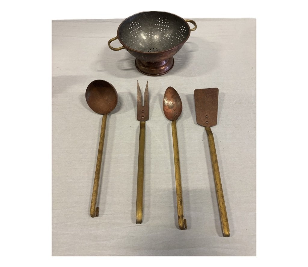 Vintage koperen vergiet op voet met 4 keukenhulpen, Ophalen of Verzenden, Koper