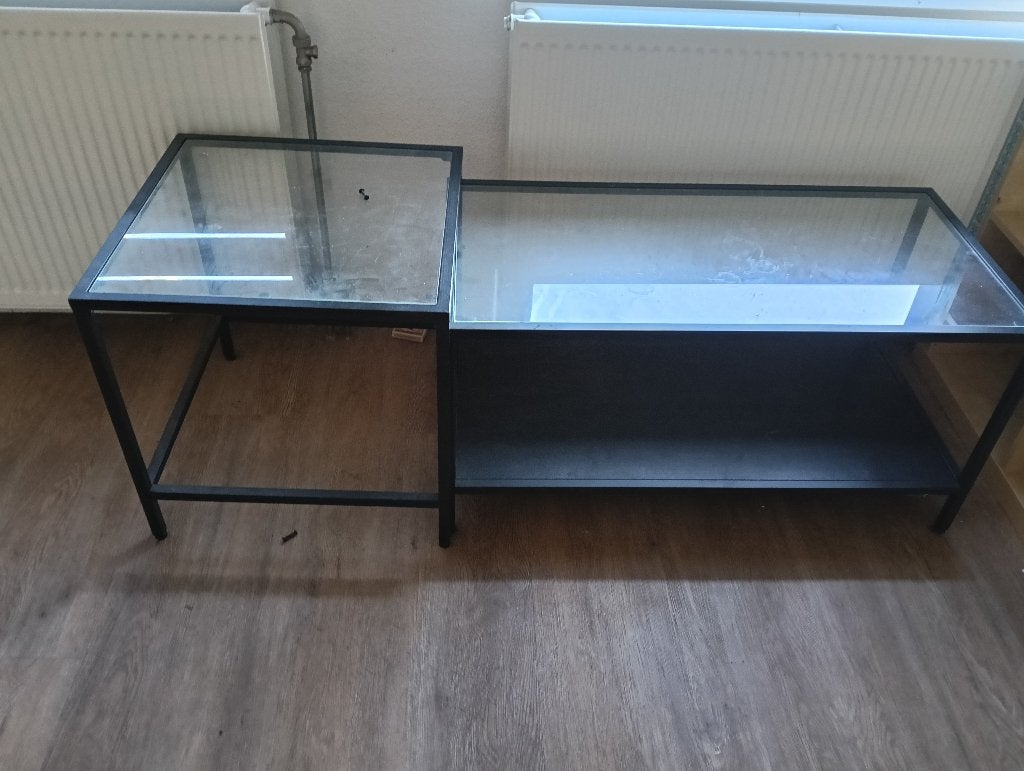 Tafeltje metaal en glas, Huis en Inrichting, Tafels | Bijzettafels, 55 tot 75 cm, Modern, Rechthoekig, Ophalen