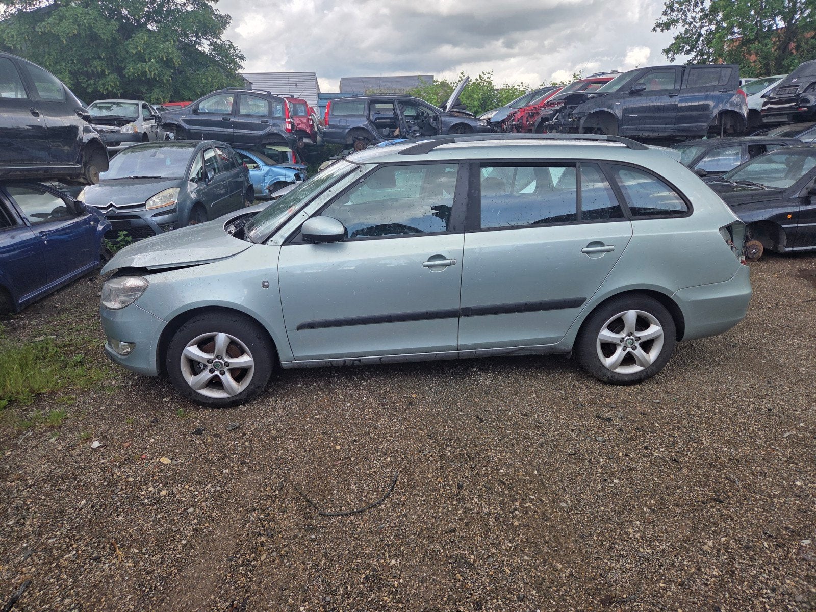 Diversen onderdelen skoda fabia 1.2 tdi bj 2010, Ophalen, Gebruikt, Skoda