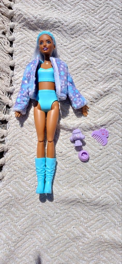 Barbie Pop Reveal met pluche kostuum en accessoires, Ophalen of Verzenden, Zo goed als nieuw, Barbie