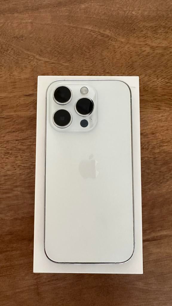 Nette Iphone 14 pro, Ophalen, Wit, Zo goed als nieuw, Zonder simlock