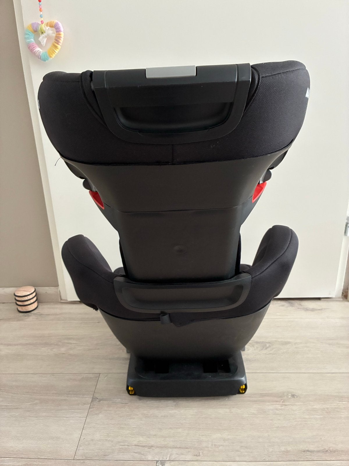 Foto 7 van Maxi-Cosi RodiFix  autostoel - Zwart