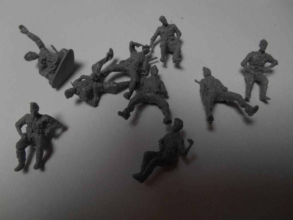 plastic soldaten duitse poppetjes zittend 1/72 ww2, Ophalen, Gebruikt, 1:50 of kleiner, Figuur of Figuren
