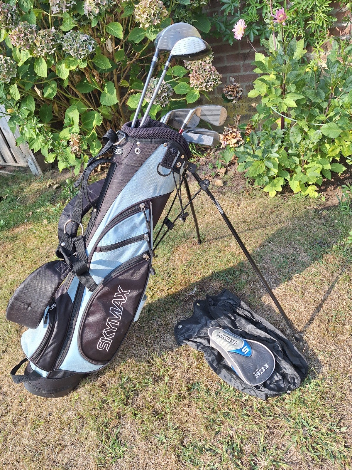 Dames golfset r.h. Skymax met golftas. izgs, Sport en Fitness, Golf, Ophalen, Zo goed als nieuw, Set