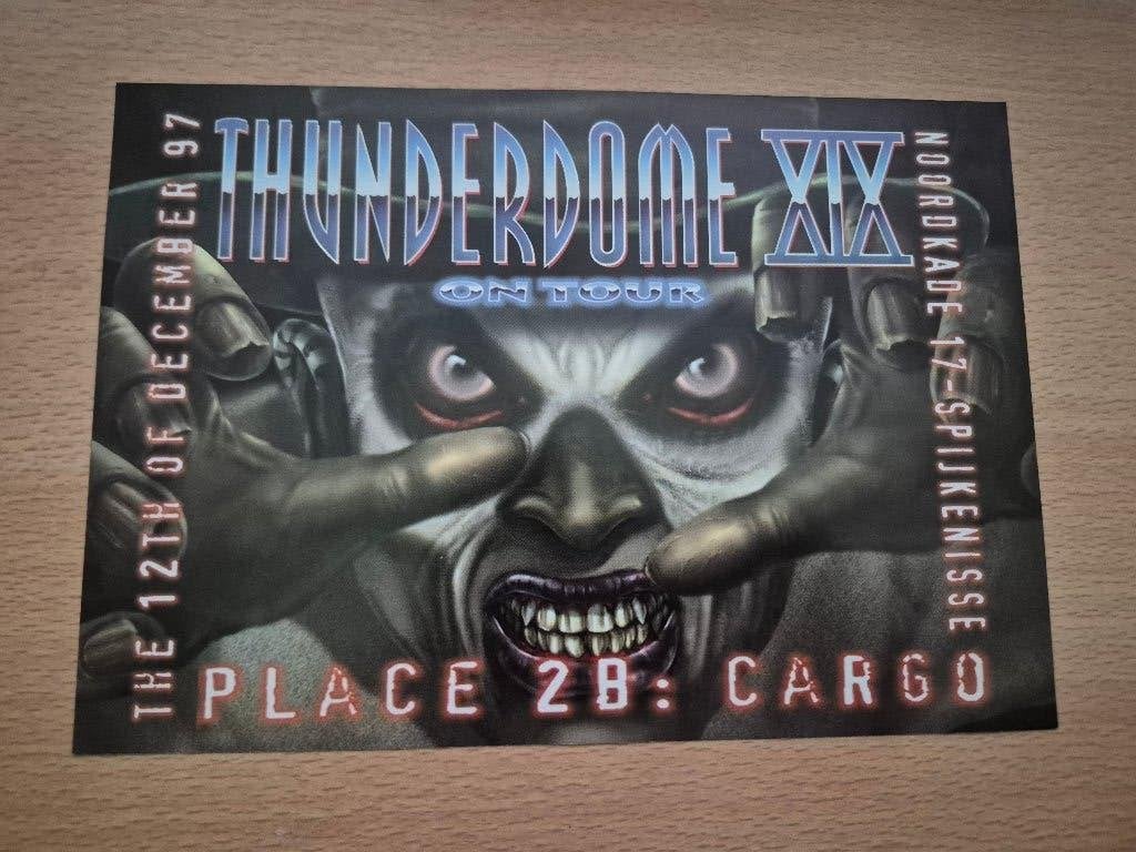 Thunderdome XIX On Tour Flyer - 12 december 1997, Gebruikt, A4 of kleiner, Rechthoekig Liggend, Ophalen of Verzenden