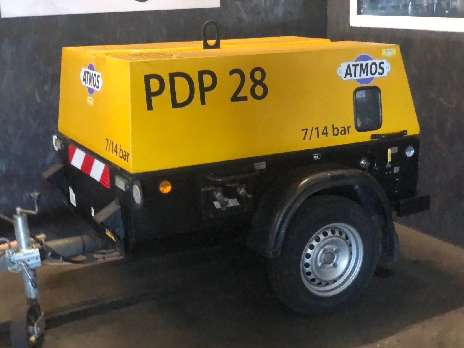Atmos PDP 28.  14 bar Dieselcompressor, Ophalen
