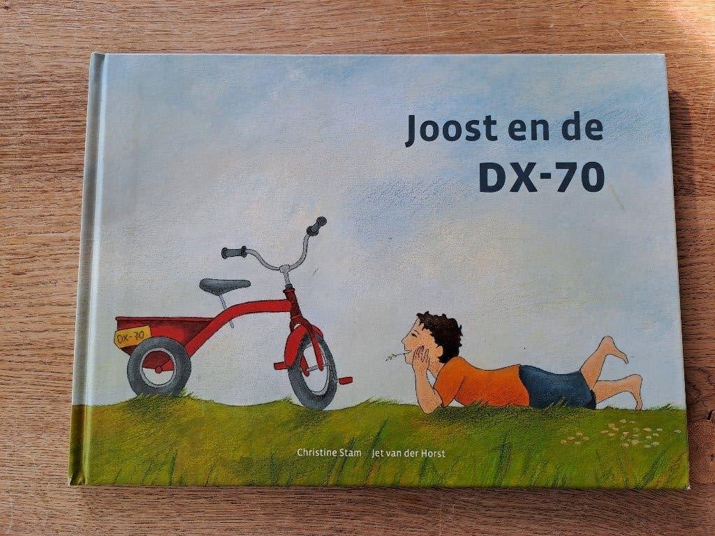 JOOST EN DE DX-70.CHRISTINE STAM., Boeken, Fictie algemeen, Ophalen of Verzenden, Zo goed als nieuw, Voorleesboek